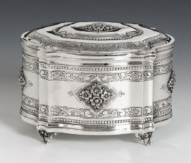 Silver Engraved Box Pas Prachim